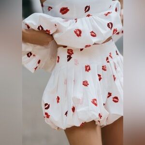 NWT Anthropologie Maeve Red Lips Bubble Shorts